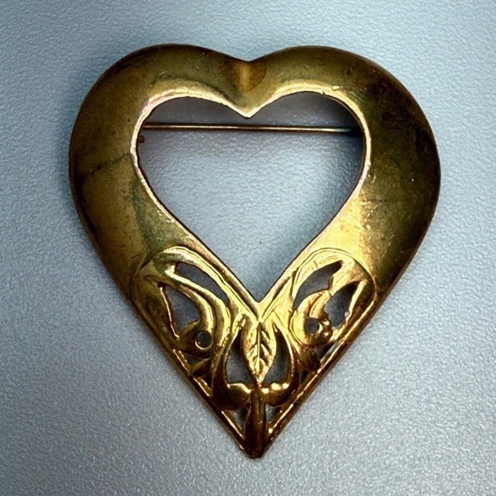 Antique Gold Tone Art Nouveau Heart Brooch 1910s Era Valentines Gift Wedding